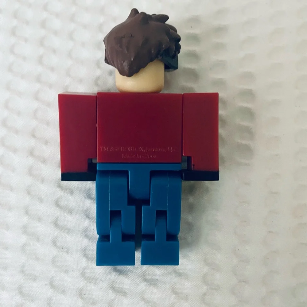 Roblox minifig Action Figure Keith Goggles 3” Toy Mini fig Mounty Jazwa… - Picture 2 of 5